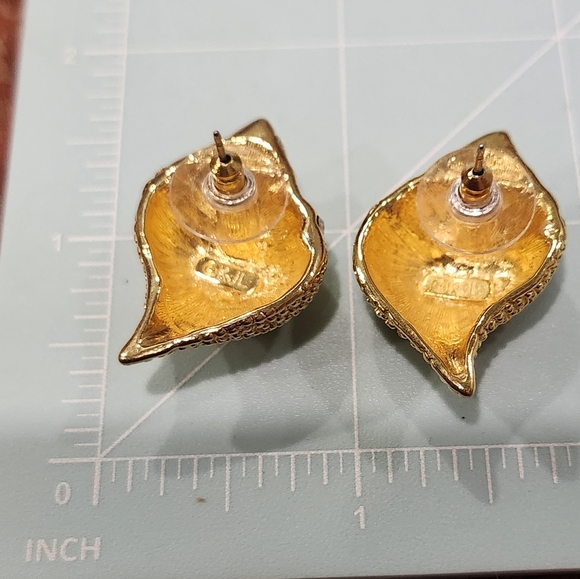 Kenneth Jay Lane Gold Tone Seashell Crystal Stud Earrings - Picture 2 of 2